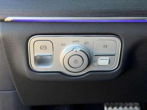 Used 2025 Mercedes-Benz GLS 450 4MATIC image 22