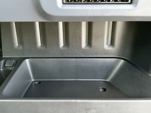 Used 2025 Chevrolet Brightdrop 400 image 28