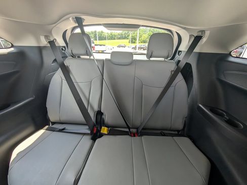 New 2026 Toyota Sienna XLE FWD image 23