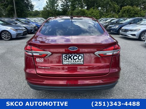 Used 2019 Ford Fusion S image 4