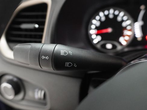 Used 2016 Jeep Renegade Sport w/ Power & Air Group FWD image 18