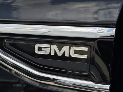 Used 2023 GMC Yukon XL SLT w/ Max Trailering Package AWD/4WD image 45