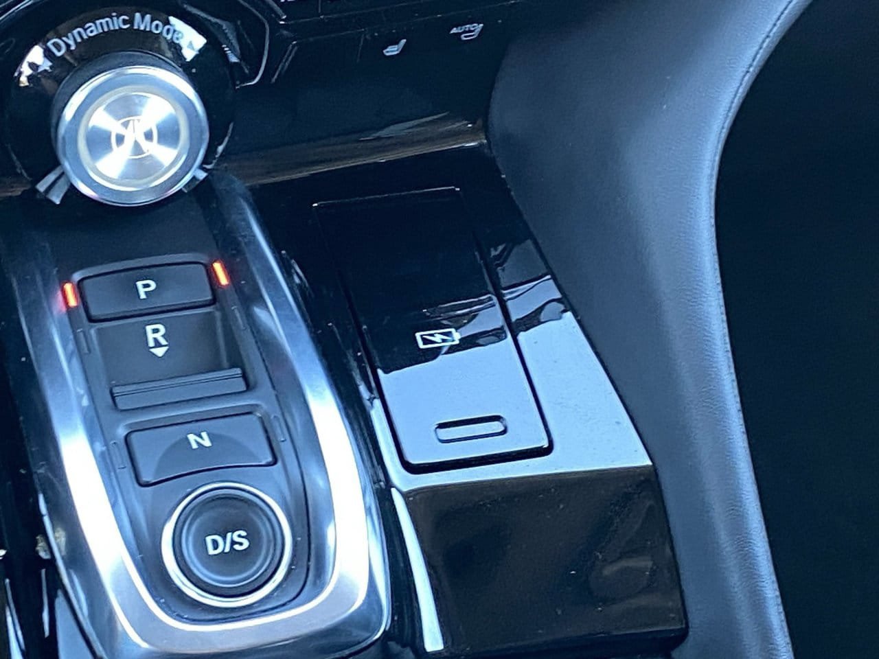 Used 2024 Acura MDX w/ Technology Package FWD image 24