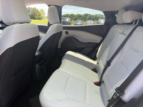 Used 2025 Ford Mustang Mach-E Premium AWD/4WD image 28