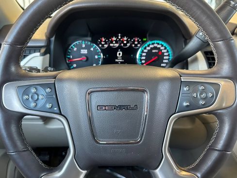 Used 2017 GMC Yukon Denali w/ Open Road Package AWD/4WD image 33