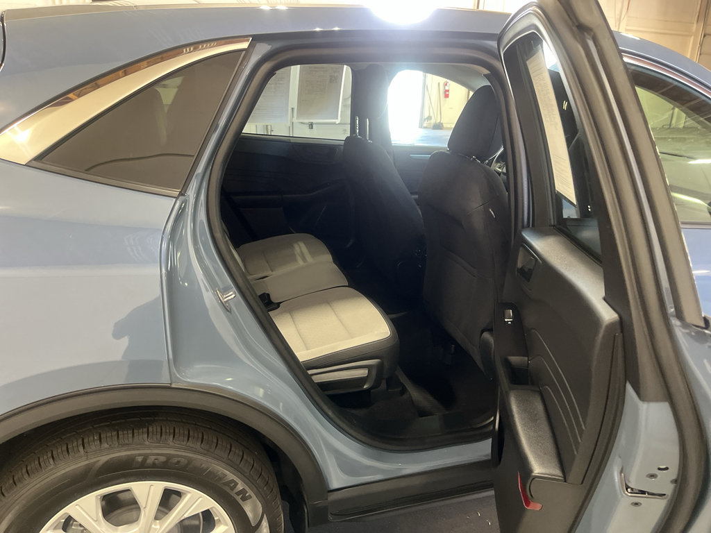 Used 2024 Ford Escape Active AWD/4WD image 16