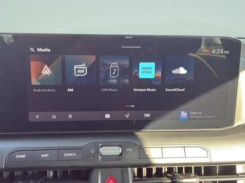 Used 2025 Kia K4 image 30