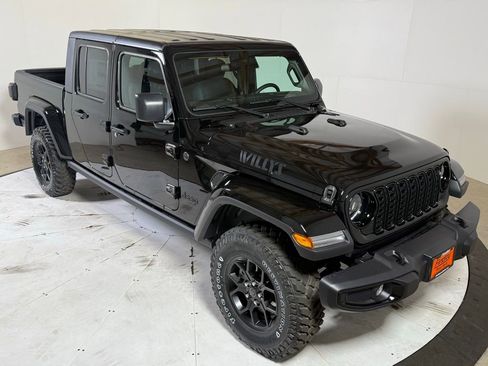 New 2025 Jeep Gladiator Willys AWD/4WD image 1