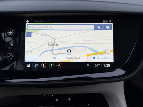 Used 2022 Buick Envision Avenir w/ Technology Package II image 4