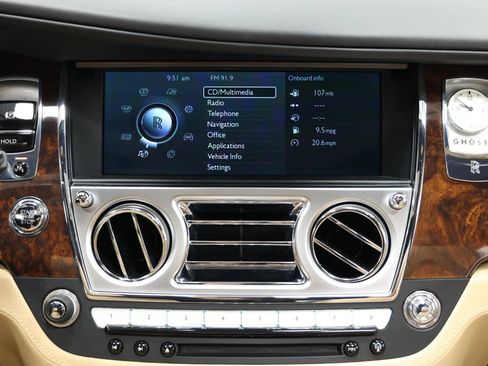 Used 2011 Rolls-Royce Ghost RWD image 41