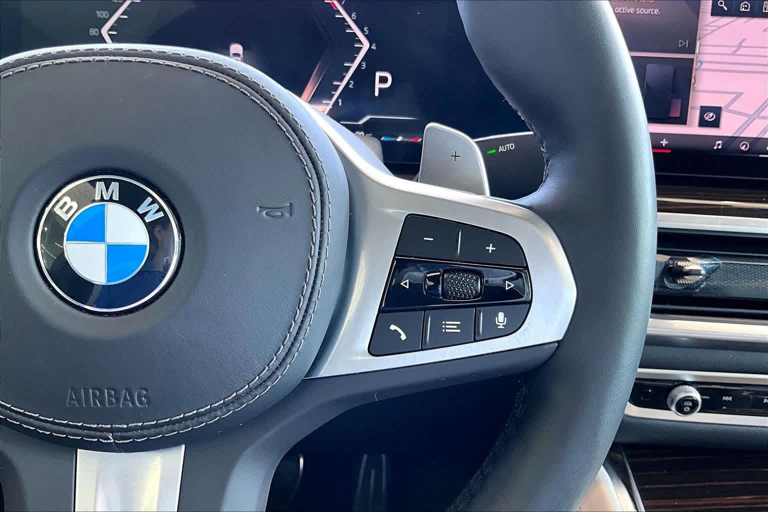 Used 2026 BMW X6 xDrive40i AWD/4WD image 17