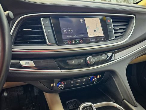 Used 2020 Buick Enclave Essence w/ Sound and Sites Package image 22