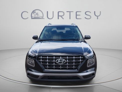New 2026 Hyundai Venue SEL FWD image 8