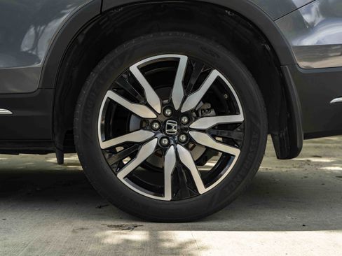 Used 2019 Honda Pilot Touring image 15