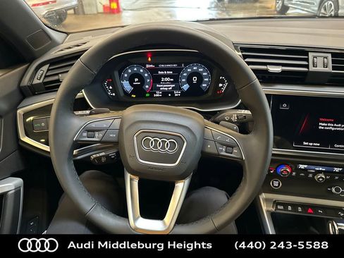 New 2025 Audi Q3 2.0T Premium image 14
