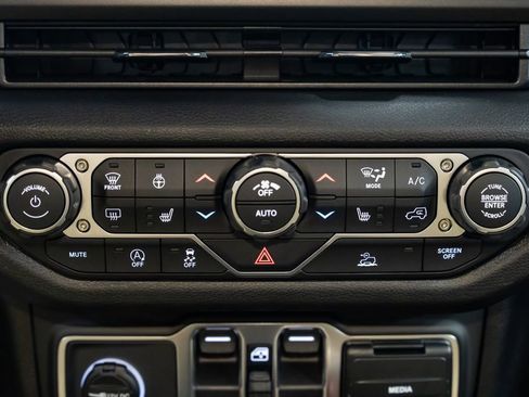 New 2026 Jeep Gladiator Willys image 12