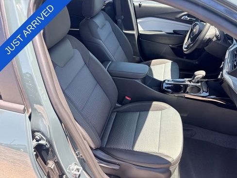 New 2026 Chevrolet Trax LT w/ Driver Confidence Package FWD image 24