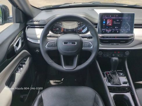 Used 2023 Jeep Compass Limited w/ Sun and Sound Group AWD/4WD image 18