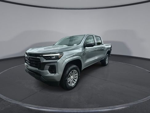 New 2026 Chevrolet Colorado LT w/ LT Convenience Package AWD/4WD image 4