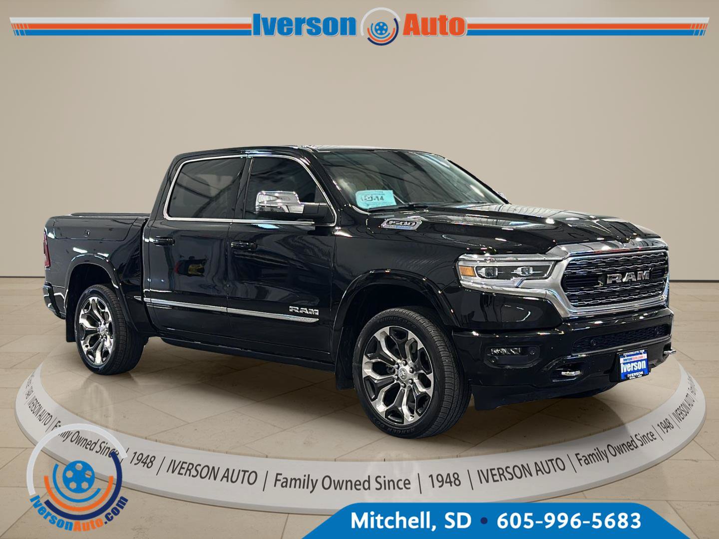 Used 2024 RAM 1500 Limited AWD/4WD image 1