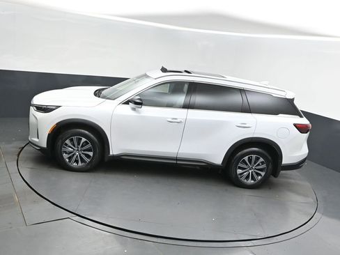 Used 2026 INFINITI QX60 Pure w/ Cargo Package FWD image 33