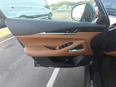 Used 2025 INFINITI QX60 Sensory AWD/4WD image 12