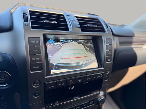 Used 2020 Lexus GX 460 Premium image 24