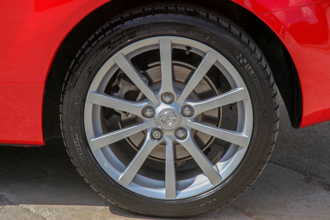 Used 2007 MAZDA MX-5 Miata Grand Touring w/ Premium Pkg RWD image 14