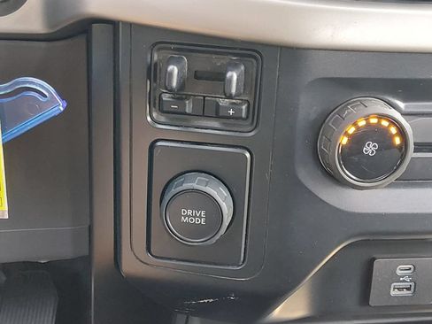 Used 2022 Ford F150 XL w/ Trailer Tow Package RWD image 22