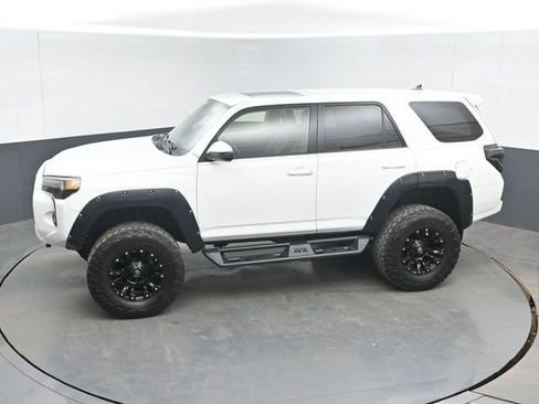 Used 2015 Toyota 4Runner SR5 Premium AWD/4WD image 23