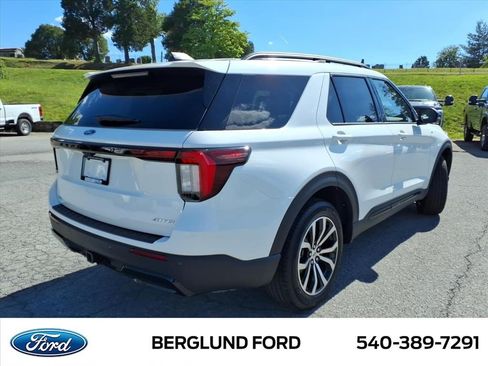 New 2026 Ford Explorer ST-Line AWD/4WD image 5