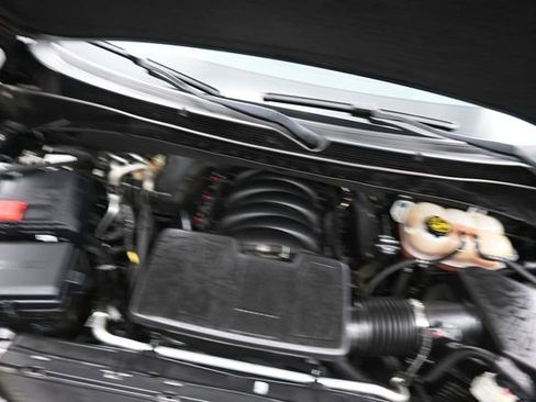 Used 2023 GMC Yukon Denali RWD image 33