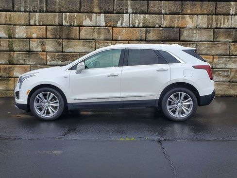 Certified 2024 Cadillac XT5 Premium Luxury w/ LPO, Floor Liner Package AWD/4WD image 2