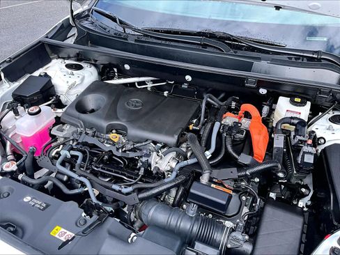 Used 2025 Toyota RAV4 XLE image 35