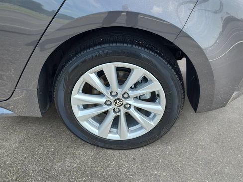 Used 2026 Toyota Corolla SE FWD image 31