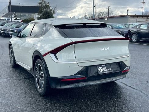 Certified 2022 Kia EV6 Wind image 9