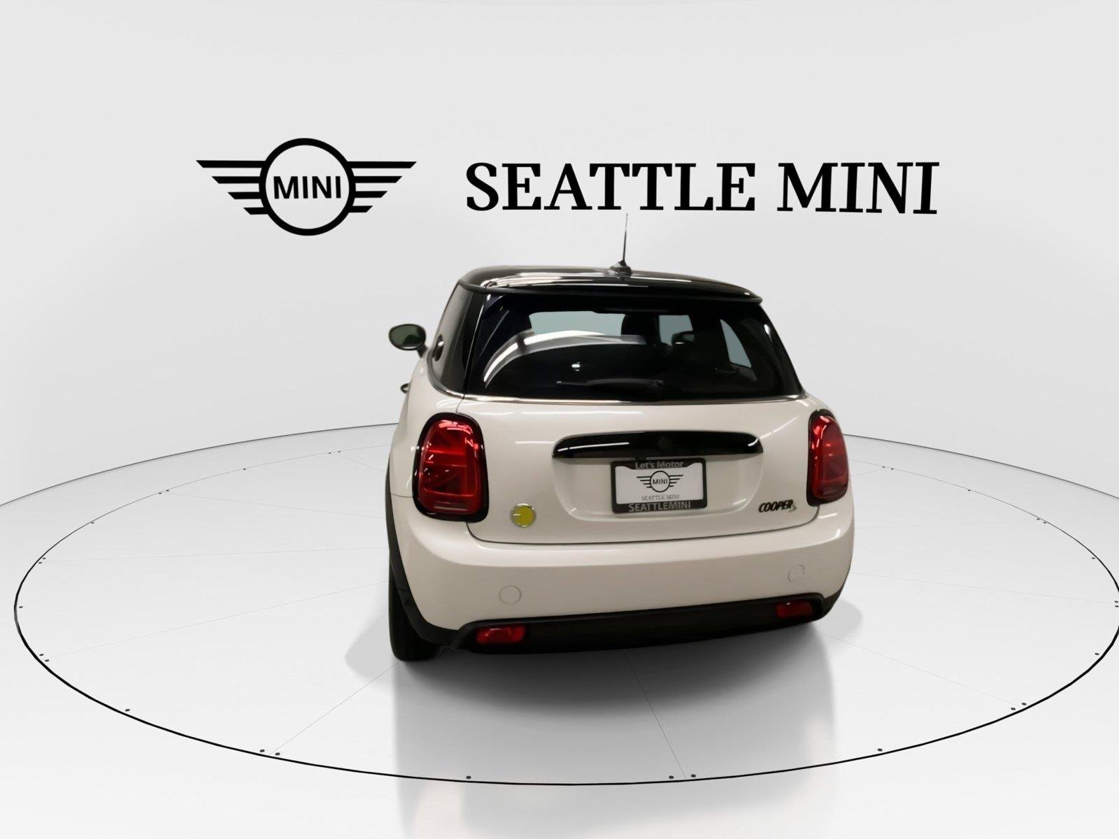Used 2024 MINI Cooper SE FWD image 9