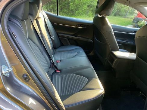 Used 2021 Toyota Camry SE AWD/4WD image 32