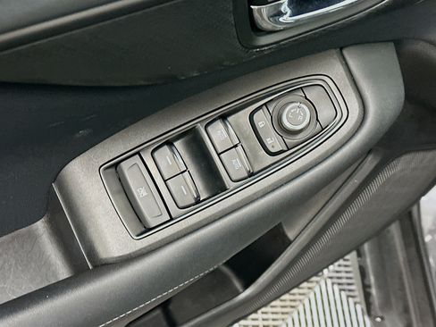 Used 2025 Subaru Outback Premium AWD/4WD image 15