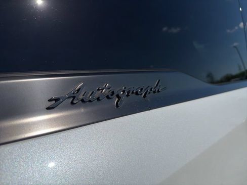 Used 2025 INFINITI QX80 Autograph AWD/4WD image 8