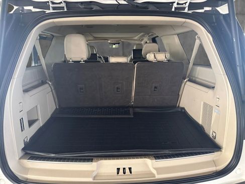 Used 2019 Lincoln Navigator L Reserve w/ Cargo Package AWD/4WD image 13