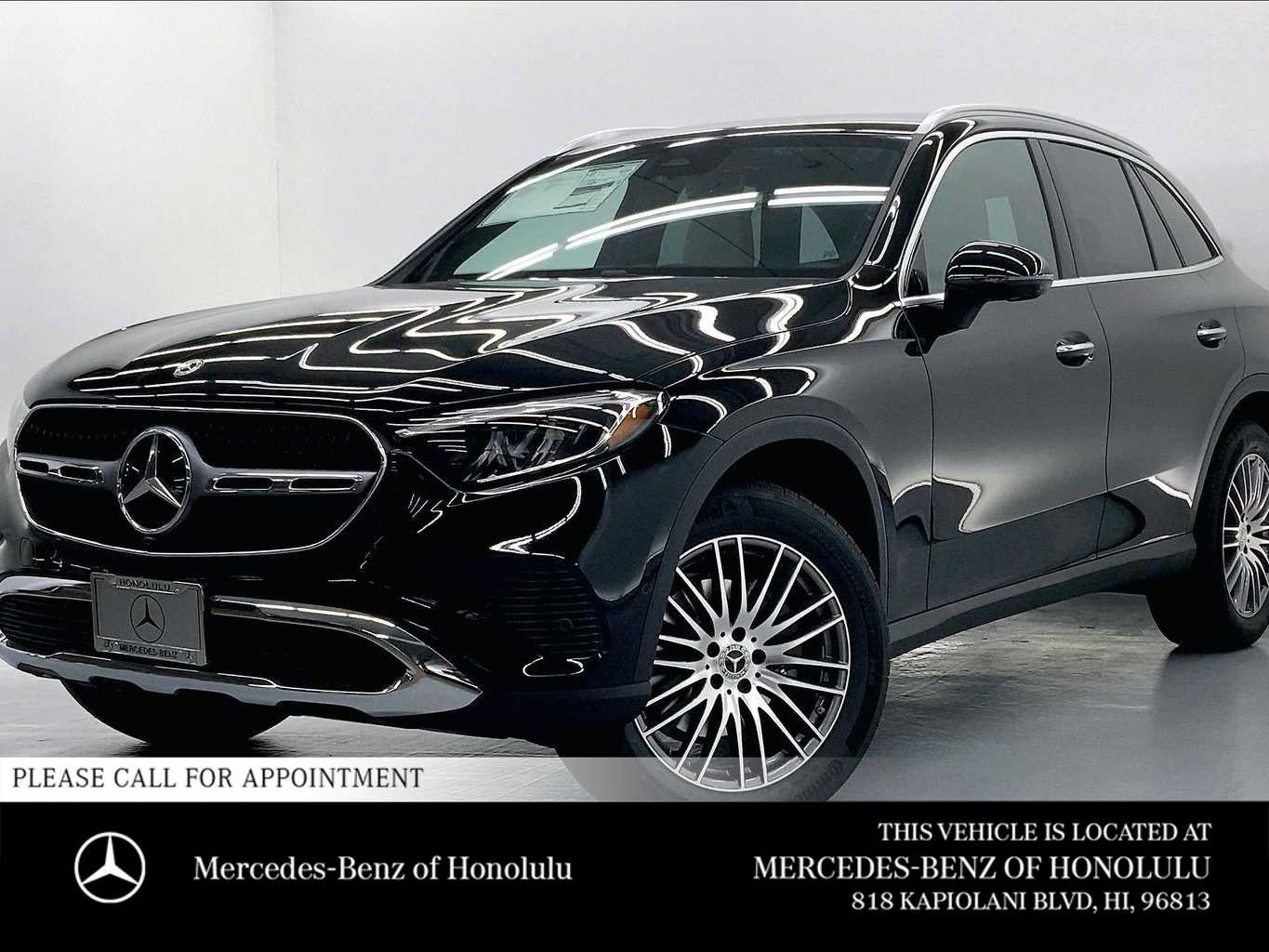 Used 2026 Mercedes-Benz GLC 300 image 1
