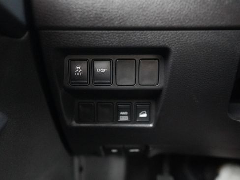 Used 2014 Nissan Rogue SV image 10