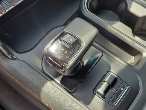 Used 2024 GMC Sierra 1500 AT4 w/ AT4 Premium Package image 28