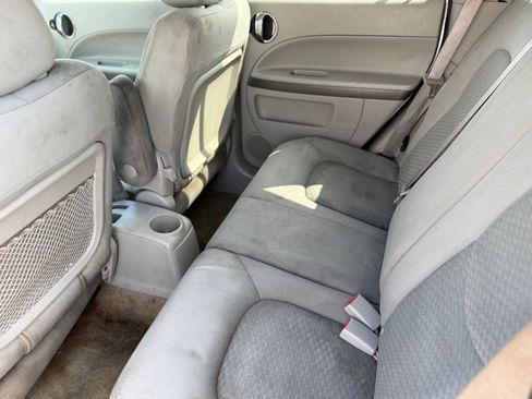 Used 2007 Chevrolet HHR LS image 14