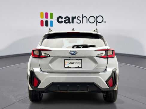 Used 2025 Subaru Crosstrek 2.0i Premium image 4