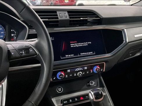 Certified 2023 Audi Q3 2.0T Premium w/ Convenience Package AWD/4WD image 6