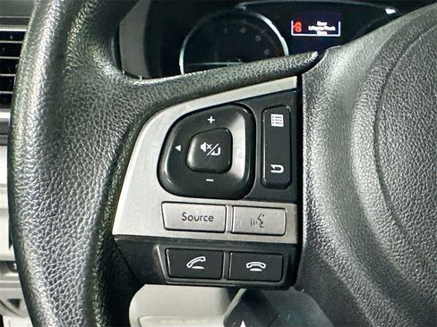 Used 2017 Subaru Forester 2.5i Premium image 8