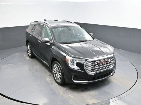 Used 2023 GMC Terrain Denali w/ Denali Premium Package image 43