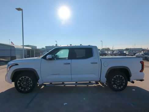 Used 2023 Toyota Tundra Limited image 7